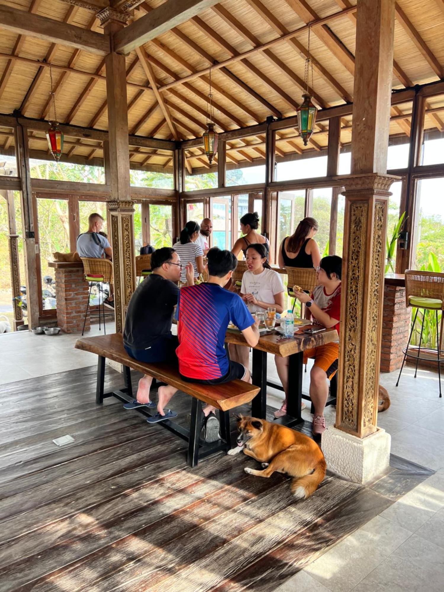 Pinokkio B&B Restaurant Ungasan Kültér fotó